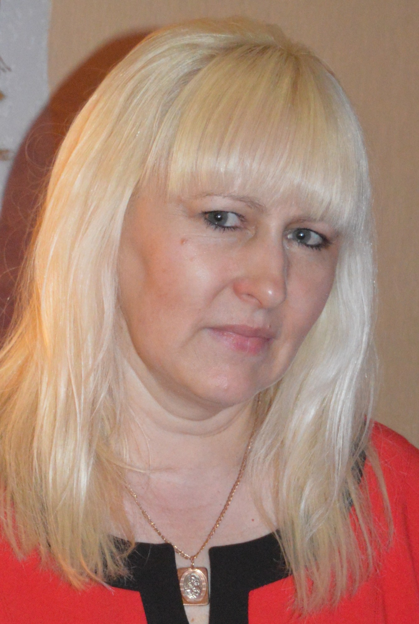 08 жовтня відзначає славний 50-річний ювілей    начальник відділу по розгляду звернень громадян Сквирської міської ради  Шуляк Олена Павлівна